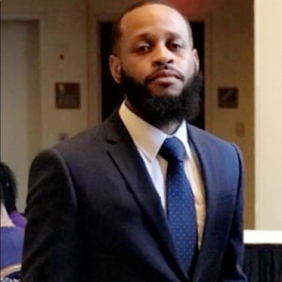 Meet your Posher, Chris - Picture 1 of 1